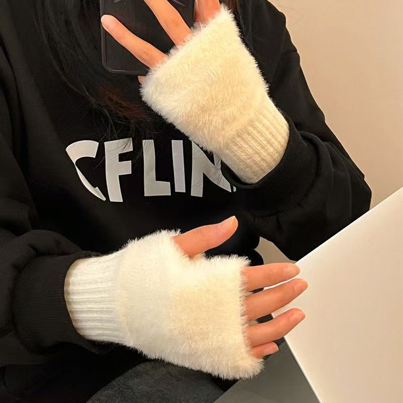 冬季ins毛毛百搭小众气质可爱办公半指写字办公室保暖防寒女帽子