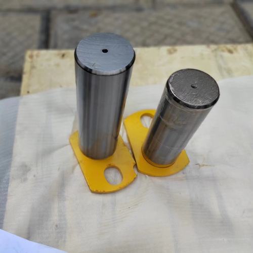 工程机械配件 WA380装载机动臂连接销424-70-11960