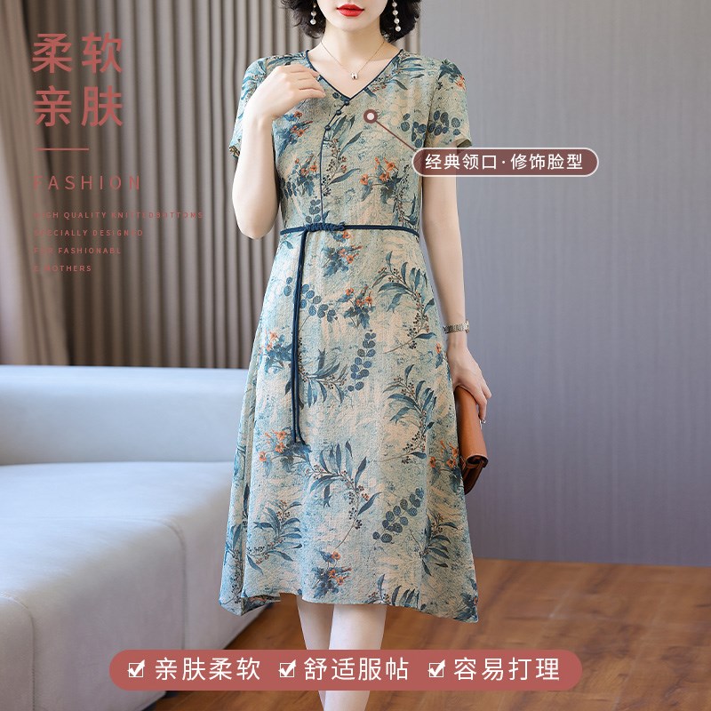 妈妈装夏装洋气质雪纺V领连衣裙夏季2024新款中老年女裙子40岁50