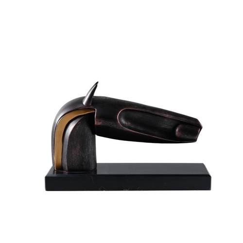 现代新中式样板房马头摆件树脂大理石抽象动物马桌面书柜摆件