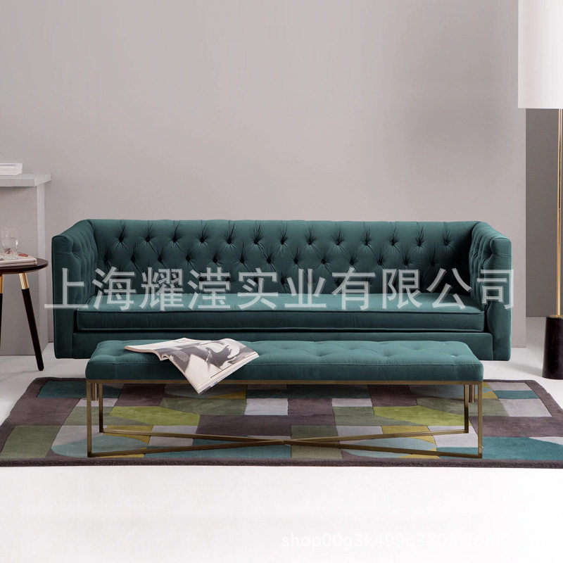 北欧绒布拉扣不锈钢三人沙发