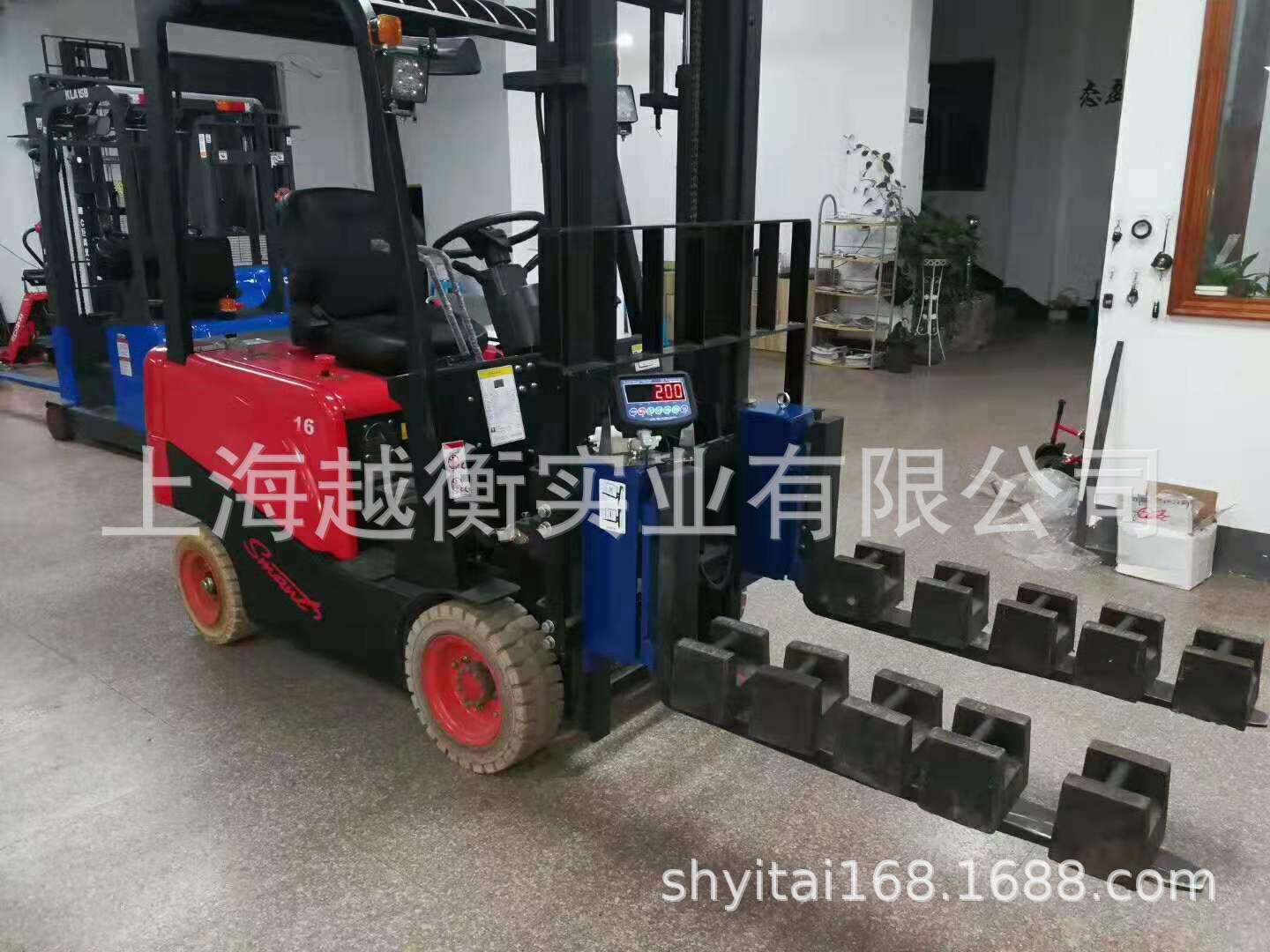包安装1.5吨内燃机叉车秤内燃叉车改装电子秤 内燃叉车计量电子磅