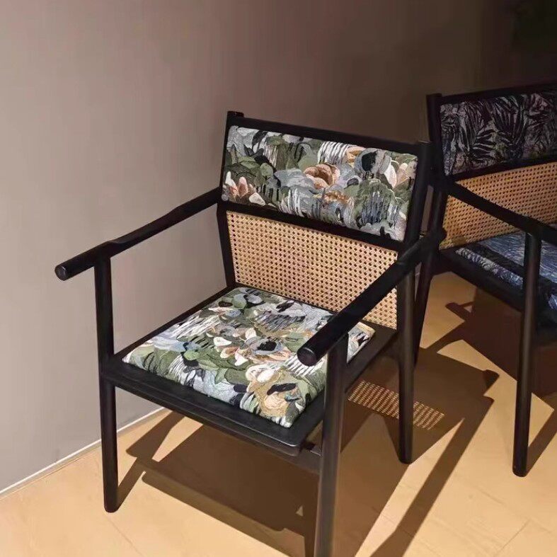 中古风白蜡木实木单人休闲扶手椅