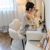 奶油风化妆椅梳妆台卧室可爱美甲学习书桌靠背女生家用网红梳妆凳