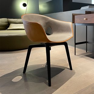 XZC139意式 Ginger办公椅子可旋转书椅工 极简马鞍皮电脑椅奢华PF