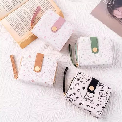 可爱搭扣女士小众折叠简约印花包