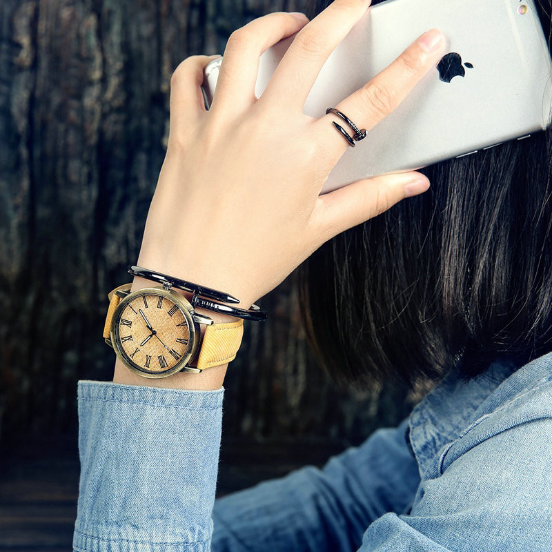 Fashion Women Leather Casual Mens watches Luxury Analog