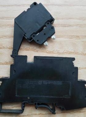 菲尼克斯 Phoenix双层保险丝端子UKK5-HESI (5X20) 订货号3007204