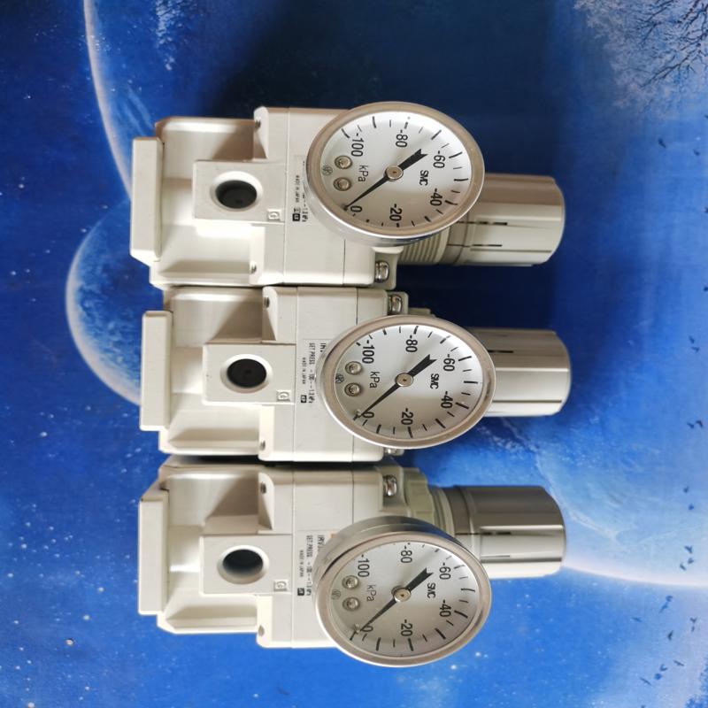 议价调压阀 IRV3000-02BG  2个    IRV3