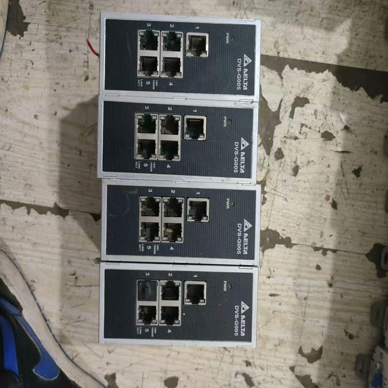 议价台达交换机，5孔，型号DVS－G005I00A，成色好，