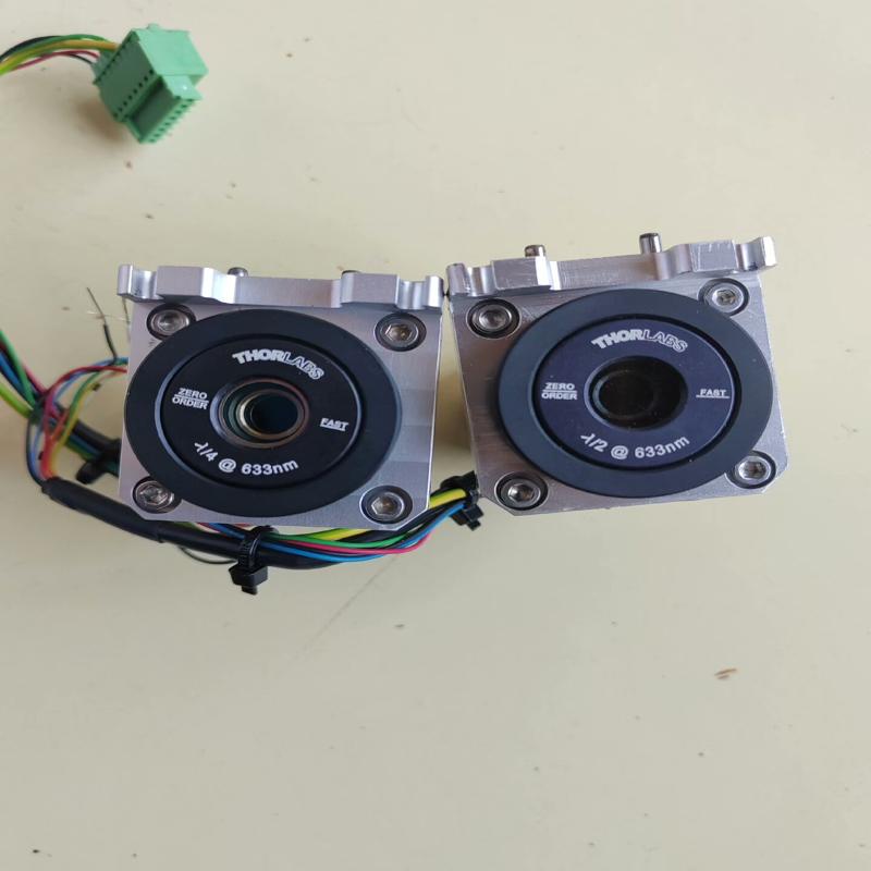 议价边导体上的精密仪器，THORLABS  633nm高端旋
