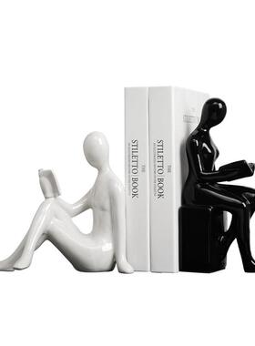 现代简约人物书档书靠摆件轻奢高级感办公室客厅桌面装饰品书架