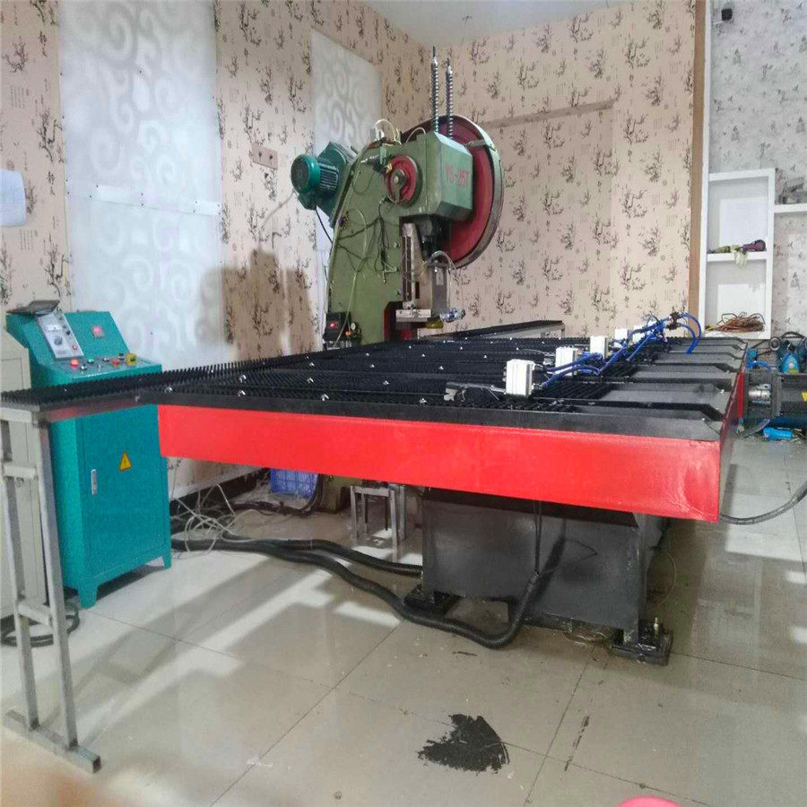 铁板铝板不锈钢板冲孔加工数控冲床自动送料机自动送料冲压