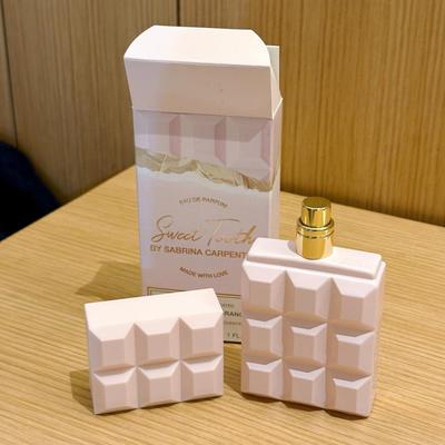 SweetTh塞布丽娜·卡彭