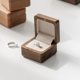 实木戒指盒子对戒盒m收纳盒复古高档求婚仪式钻戒盒婚礼结婚首饰