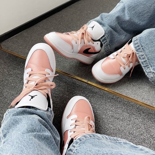 Nike耐克AIR JORDAN 1 LOW (GS)女大童休闲鞋DM8960-801 断码清仓