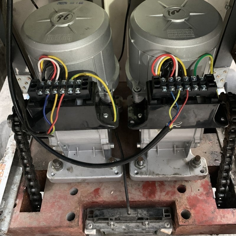 电动机连条伸缩门机链条链子双电机传动链齿电开门机五金配件