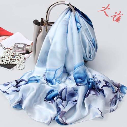 夏季丝巾女披肩空调房百搭妈妈秋冬纱巾秋款洋派时尚围巾薄款