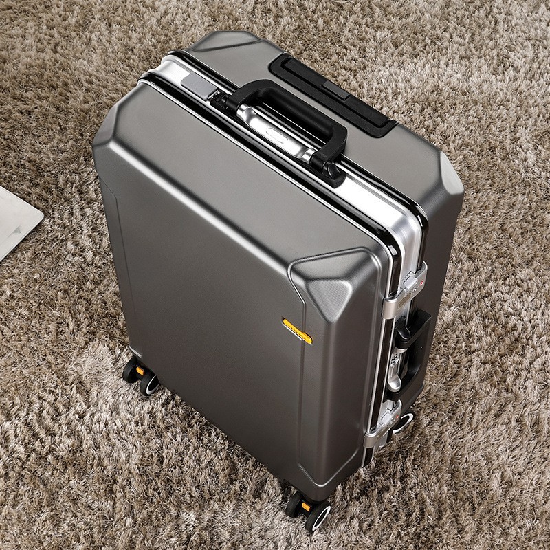 铝框轻便登机密码旅行箱