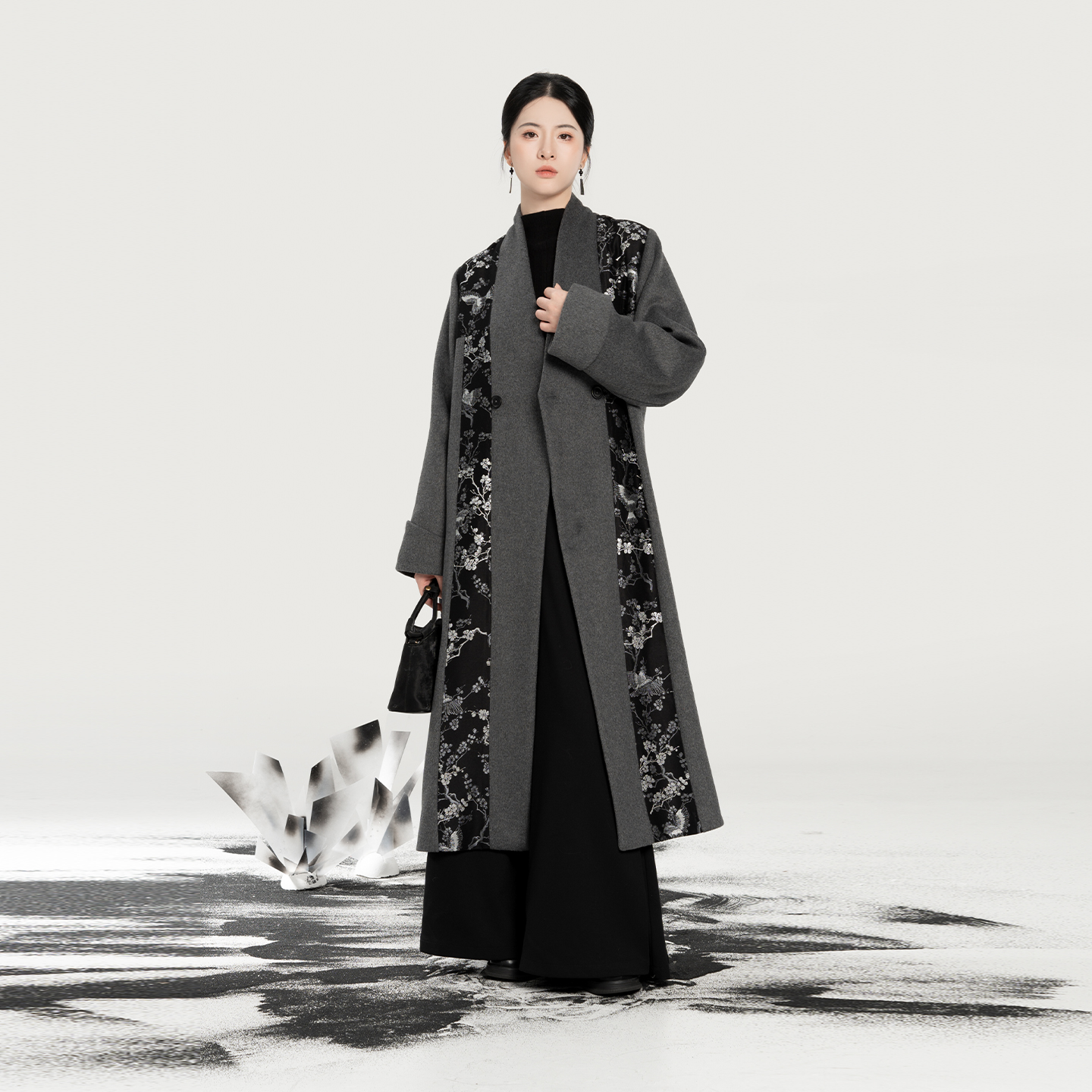 织造司[寒至]新中式喜鹊梅花织银绵羊毛呢子大衣外套女款2025新款