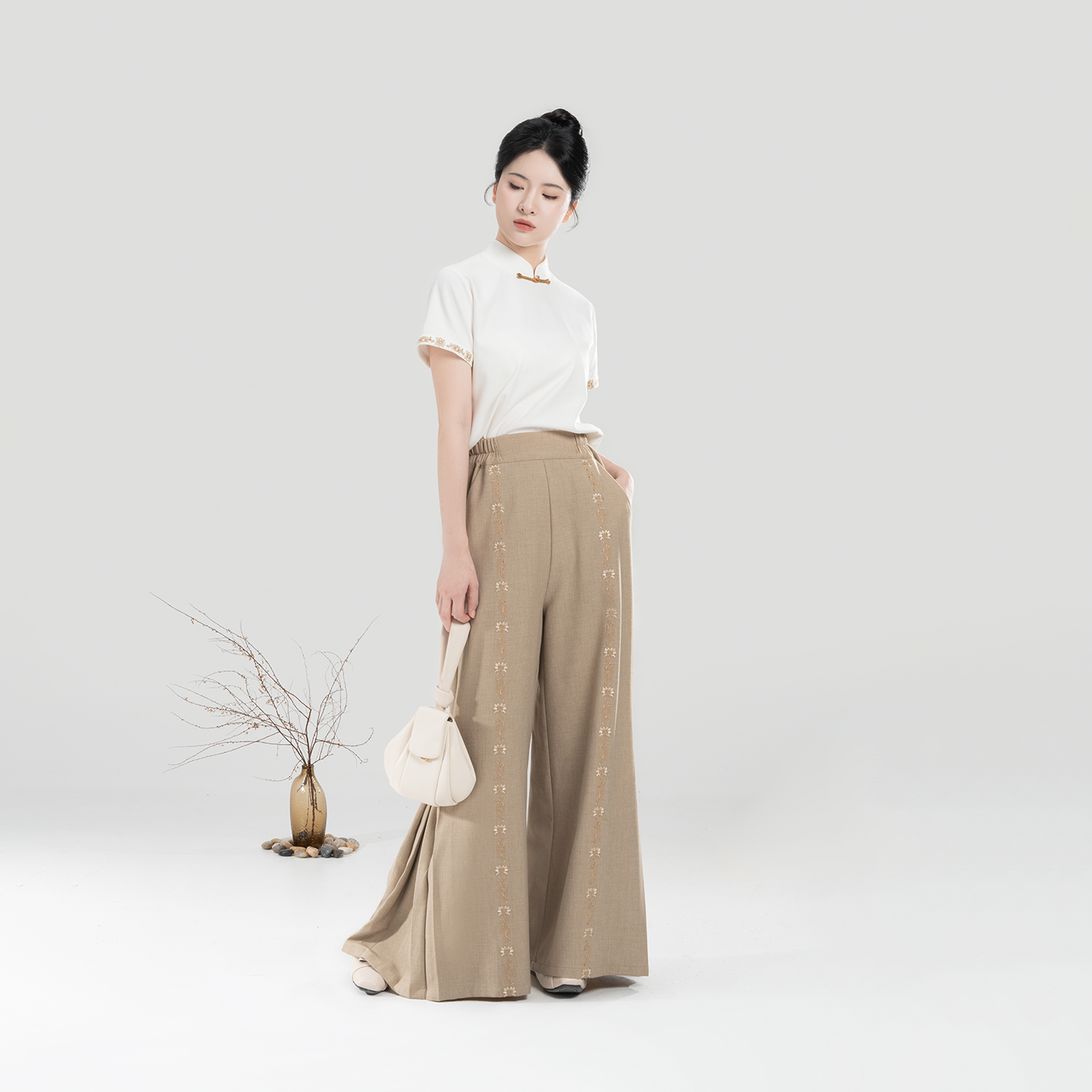 织造司[松香木]新中式盘扣立领短袖莱赛尔T恤上衣绣花鱼尾阔腿裤