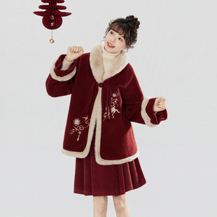 织造司×敦煌当代美术馆联名[福鹿鸣春]红色毛呢外套百褶裙短裙女