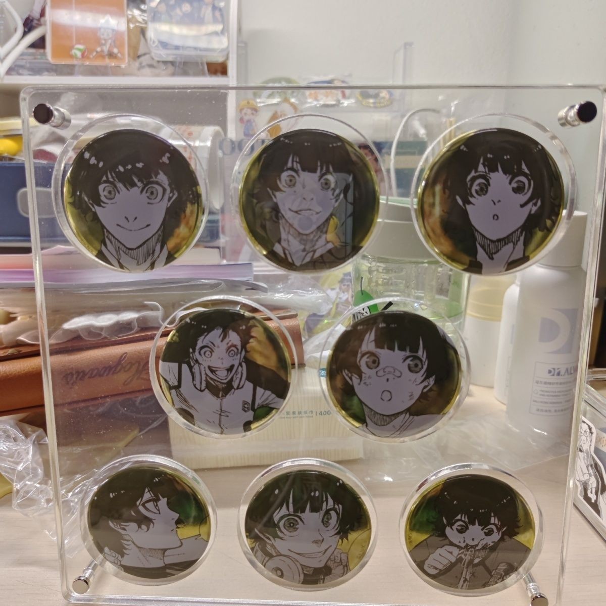 亚克力吧唧展示架多孔徽章收纳盒