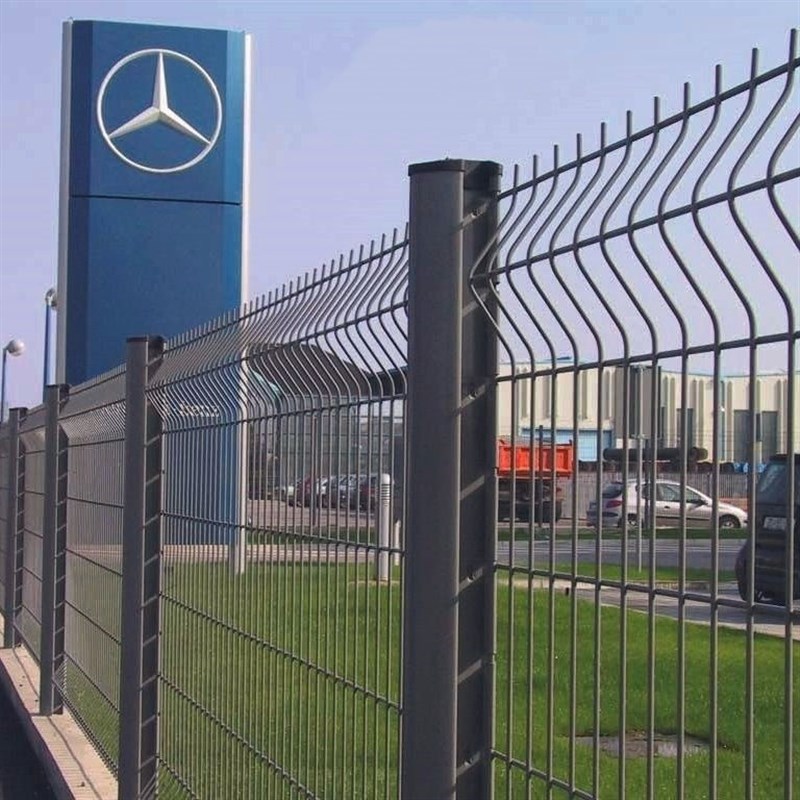 桃型柱护栏网围栏网厂区果园w鱼塘高速公路机场圈地铁丝护栏围栏