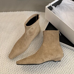 短靴2025新款秋冬季女士百搭时尚尖头方根绒面瘦瘦短筒弹力瘦瘦靴