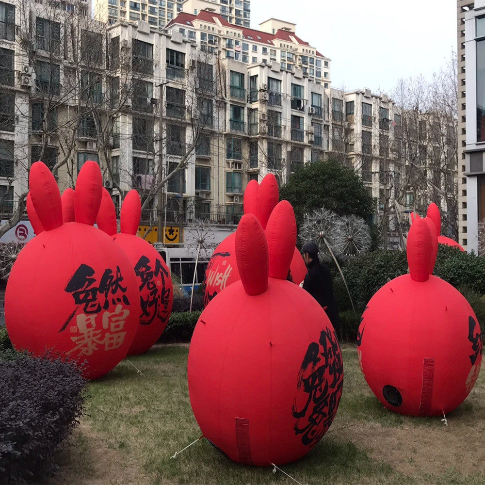 新款闭气可爱不倒翁兔子气模商场景区户外防水互动引流网红不倒翁