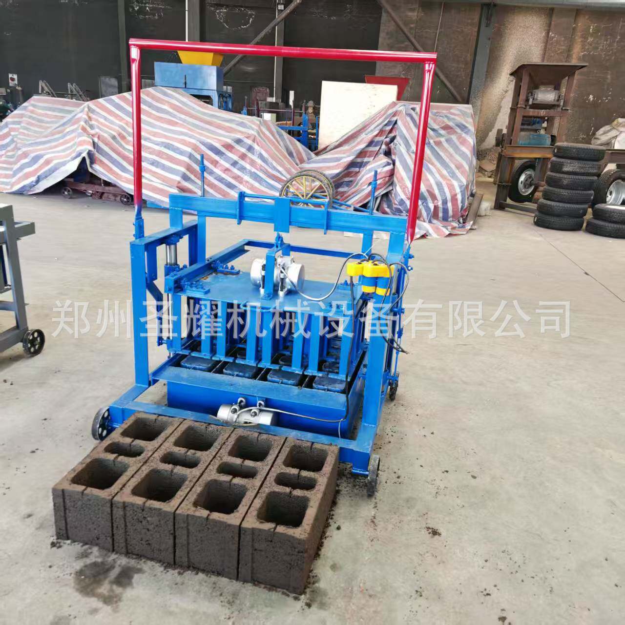 家用电行走式免烧砖机  两块小型水泥空心制砖机 肯尼亚水泥砖机