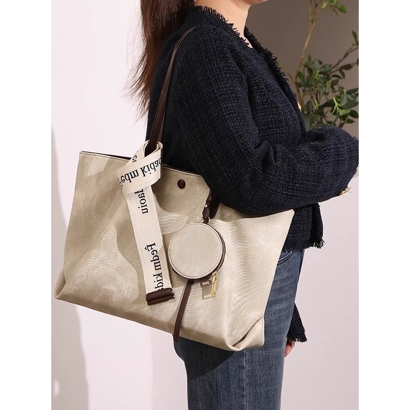 日本品质2025新款复古印花包包女士百搭上班通勤大容量托特包时尚