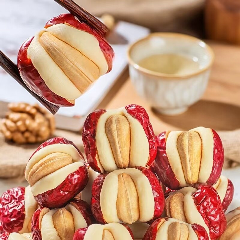 漠里香奶芙腰果红枣夹心零食独立小包装健康休闲小食枣类制品