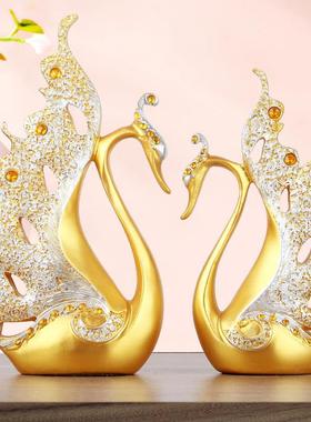 北欧家居装饰品工艺礼品摆饰客厅酒柜摆件天鹅结婚房间摆设创意轻