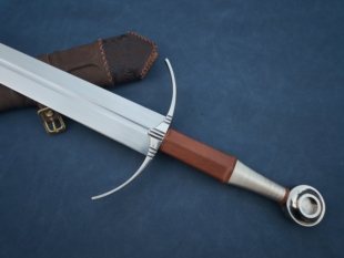 s级特推银月骑士剑,未开刃