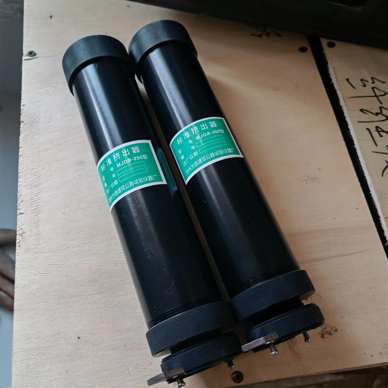 建筑密封材料挤出器 建筑材料密封胶挤出器 铝制标准挤出器
