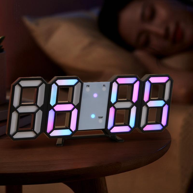 七彩电子挂钟时尚立体3D钟ing夜光闹钟客厅数字挂墙钟RGB彩色时钟