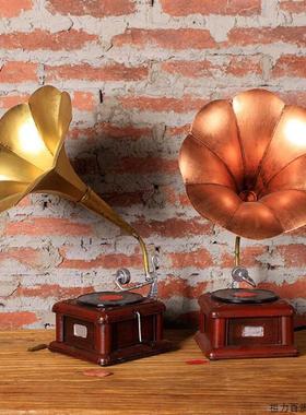 酒吧电啡厅客模咖视柜摆件铁皮复古留声机厅型服装店橱窗陈列道具