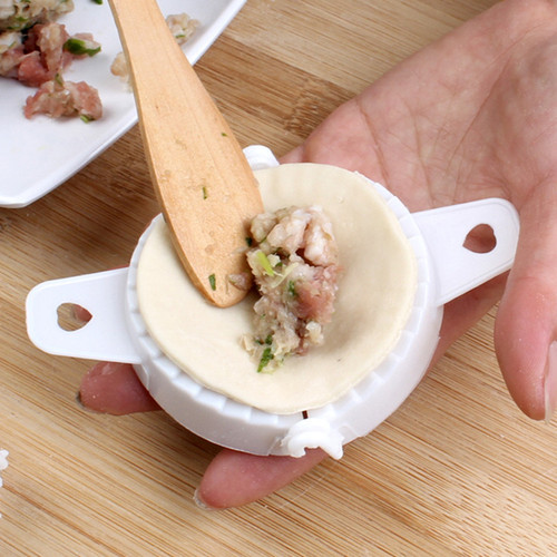极速5/6/8cm Plastic Dumplings Molds Dough Press Household