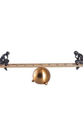 轻奢美式摆件家居饰品高档现代客厅沉思者装饰品黄铜色酒柜装饰品