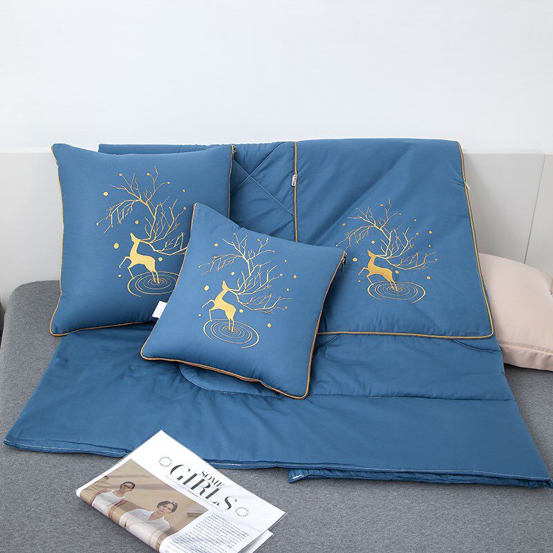 加厚大号1.8米宽纯p棉抱枕被子两用多功能靠垫全棉车载空调被可机