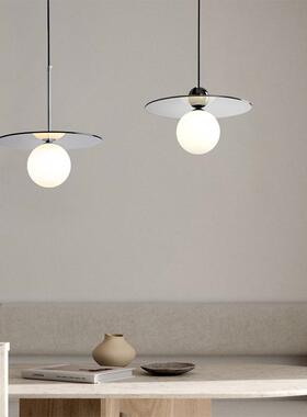 北欧餐厅吧台床头现代简约前台奶茶店商场过道飞碟装饰玻璃小吊灯