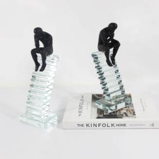 欧式创意简约阶梯沉思者水晶玻璃摆件客厅玄关书房卧室茶几家居装