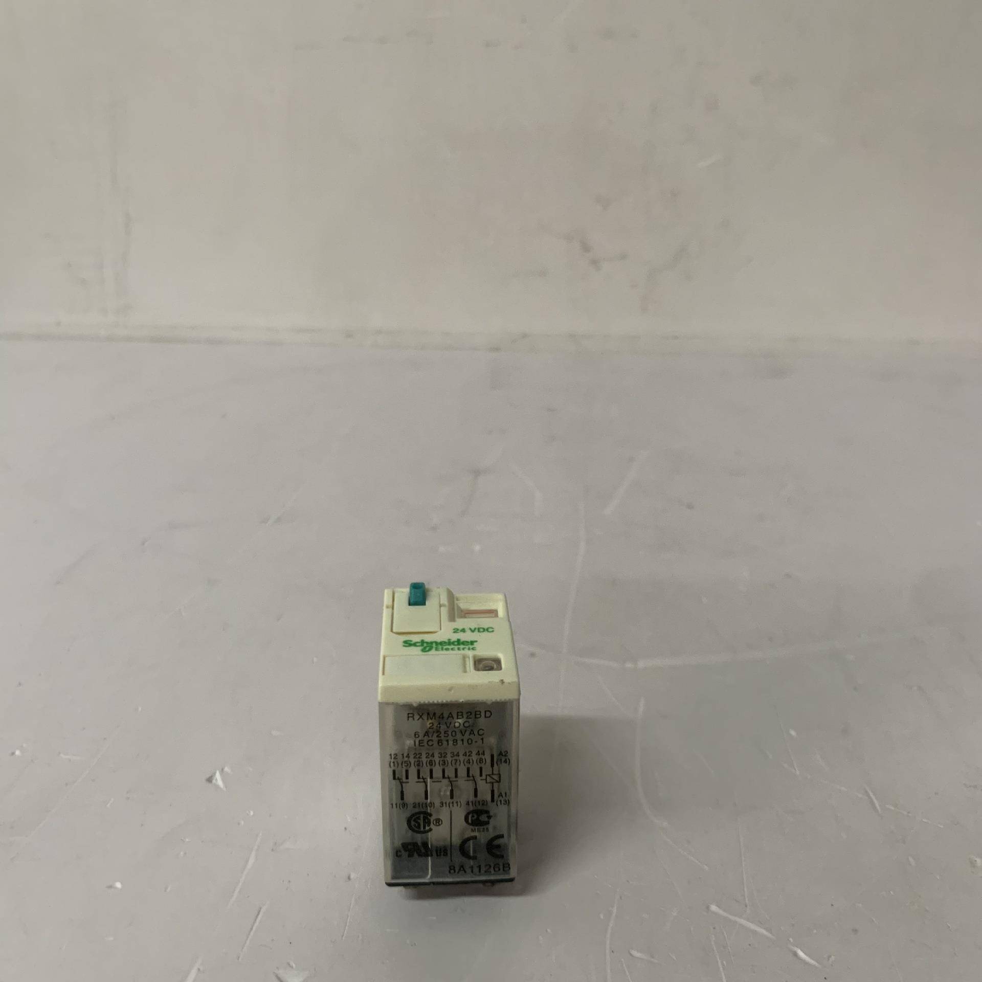 低压电气tRXM4AB2BDtRXM4AB2BDt中间继电器