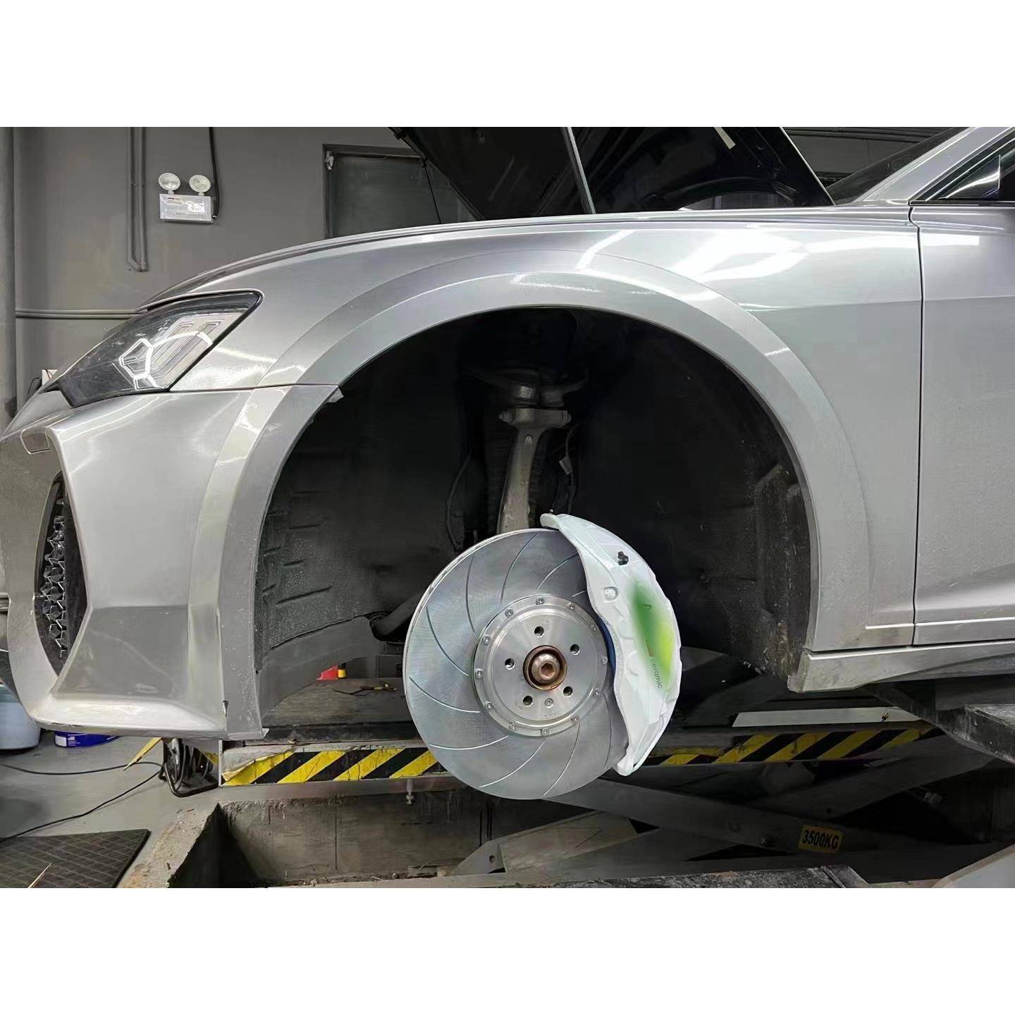 奥.迪A6/A6L/A7/A8/RS6/RS7/Q8十活塞刹车卡钳改装套件制动卡钳