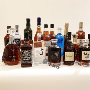 柜装饰品样板间仿真威r士忌摆件橱柜展厅道具假洋酒软装餐厅陈设