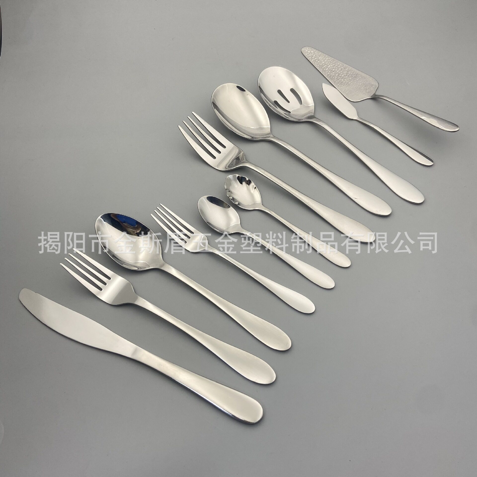 跨境定制超市酒店饭店厂家直销南美北美欧美不锈钢45件套餐具套装
