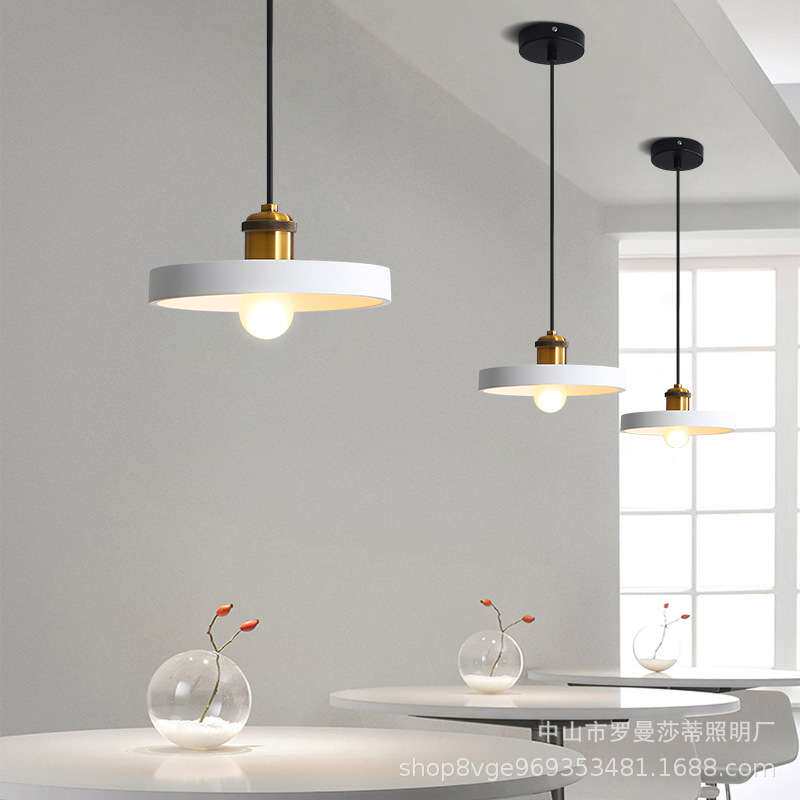 现代简约吧台餐厅三头小吊灯 北欧工业餐桌饭厅灯卧室床头led灯具