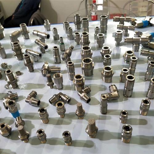 304不锈钢气管快速弯头360度旋转直角快插接头PL8-02气动快插弯头