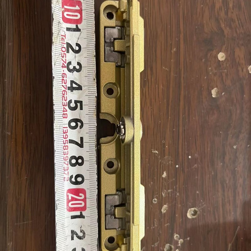 铝合金纱窗碰锁平开窗配件防蚊蝇纱网弹簧锁带钥匙使用17  32